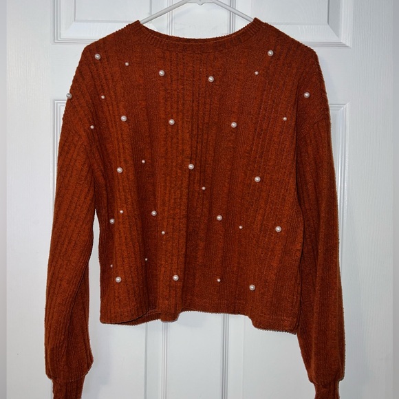 Sweater - Picture 1 of 2